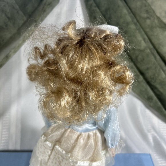 beautiful porcelain doll 12” Blue satin dress with layers of lace Curly hair - Picture 5 of 9